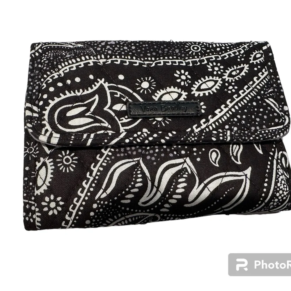 Vera Bradley RFID Euro Wallet in Stellar Paisley